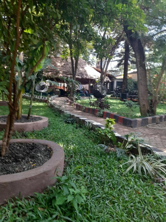 Ibrahim Garden Hostel Аруша Экстерьер фото
